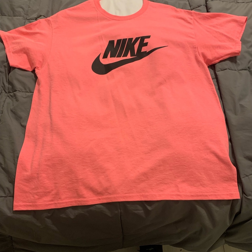 Nike t-shirt